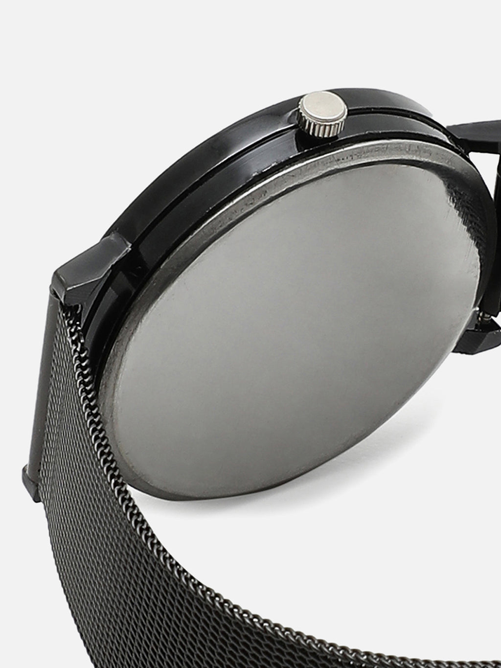 Black Analog Round Dial With Metal Mesh Strap Watch & Bracelets