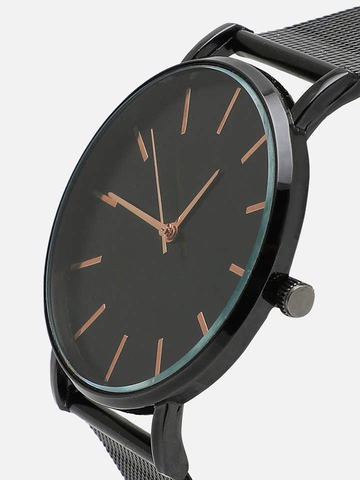 Black Analog Round Dial With Black Metal Strap Watch & Bracelets
