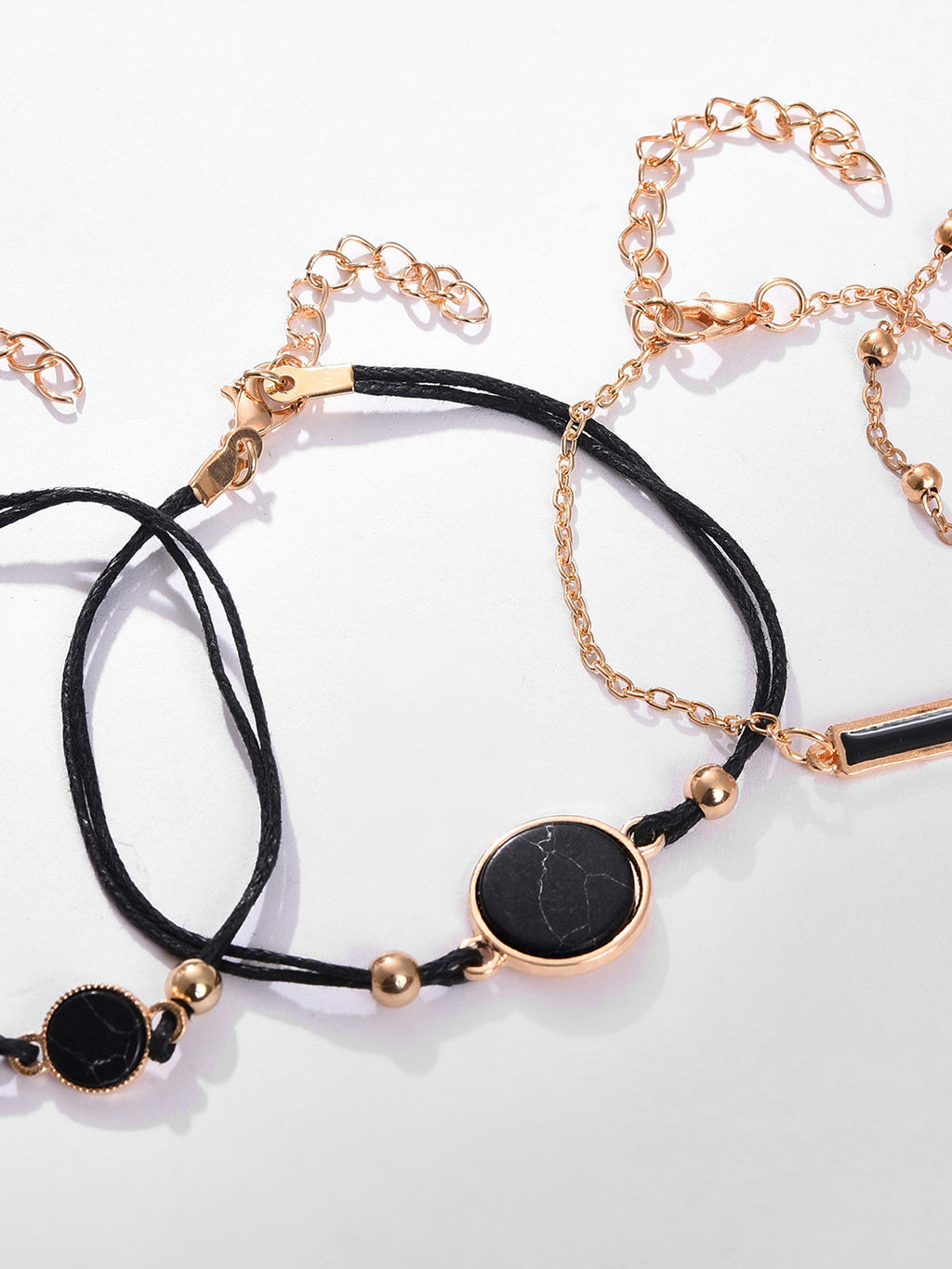 BLACK EMBELLISHED DECORATIVE ANALOG ROUND DIAL WITH GOLD METAL MESH STRAP WATCH AND BRACELETS
