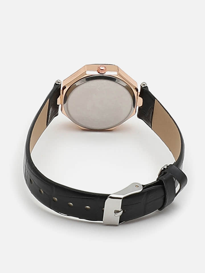 Black Analogue Watch