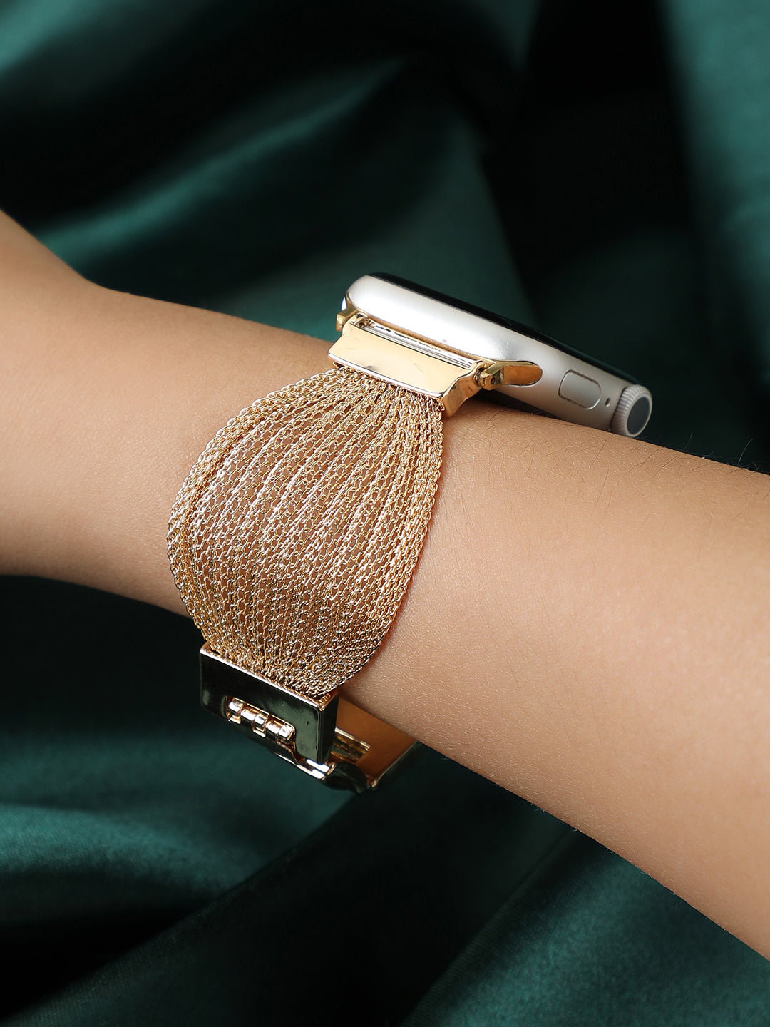 Olivia Apple Watch Mesh Strap