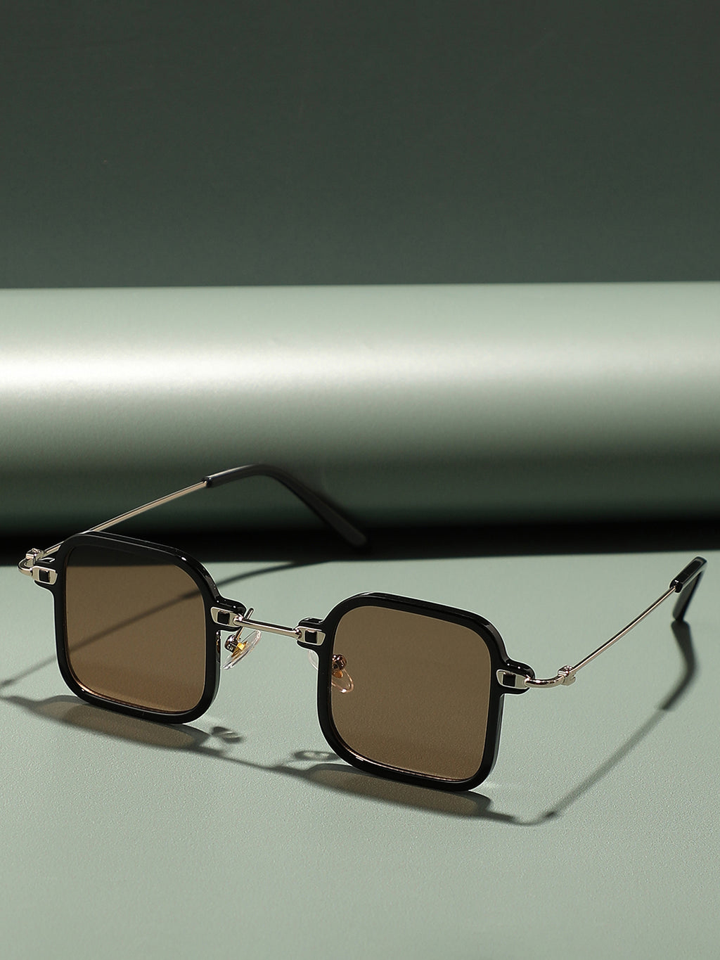 Brown Lens Black Colour Oversized Sunglasses