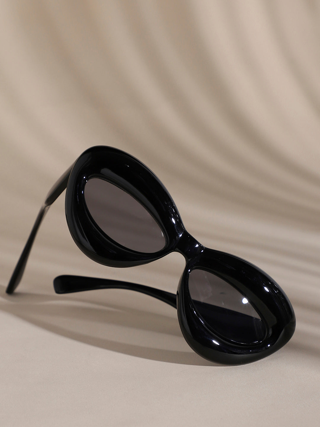 Solid Cateye Sunglasses - Black
