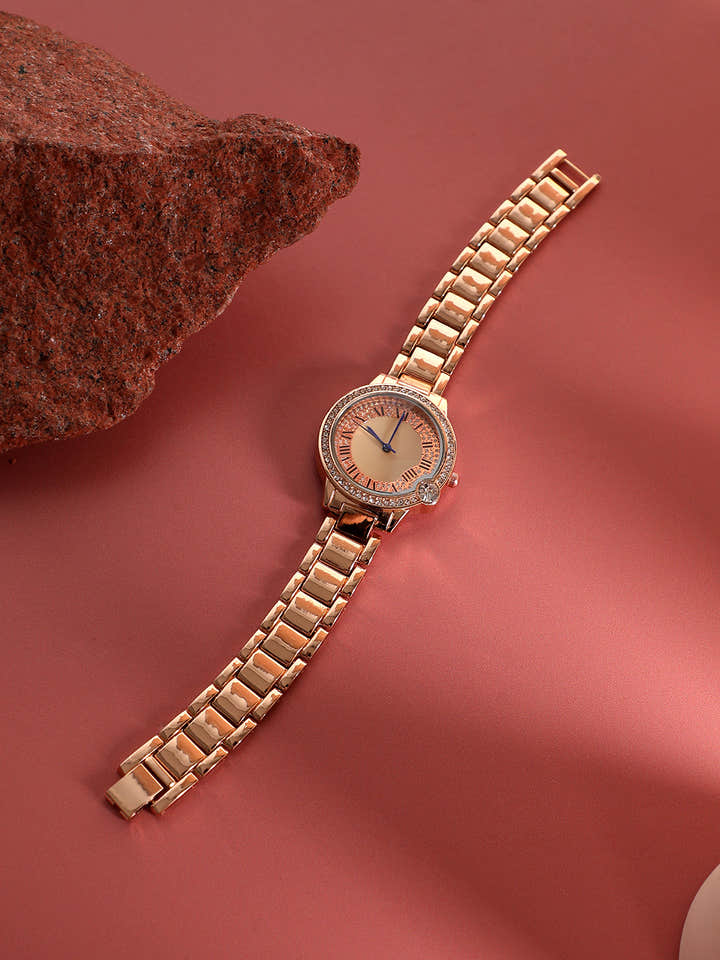 Embellished Round Watch - Gold