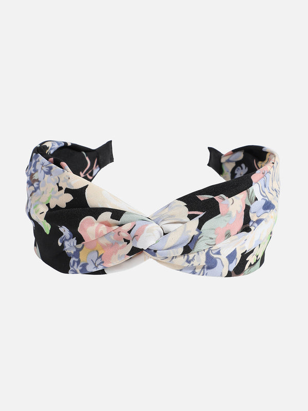 Soft & Stylish: The Fabric Hairband Statement