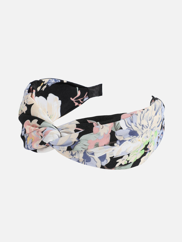 Soft & Stylish: The Fabric Hairband Statement