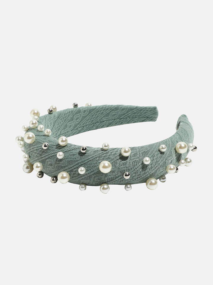 Jeweled Crown: The Embellished Hairband
