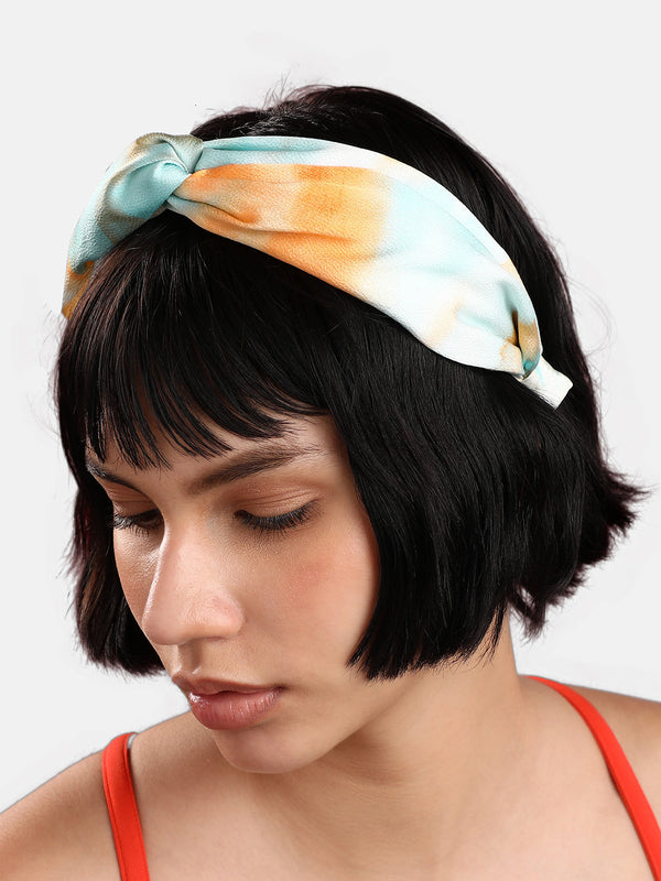 Fabric Finesse: The Chic Hairband For Everyday Style