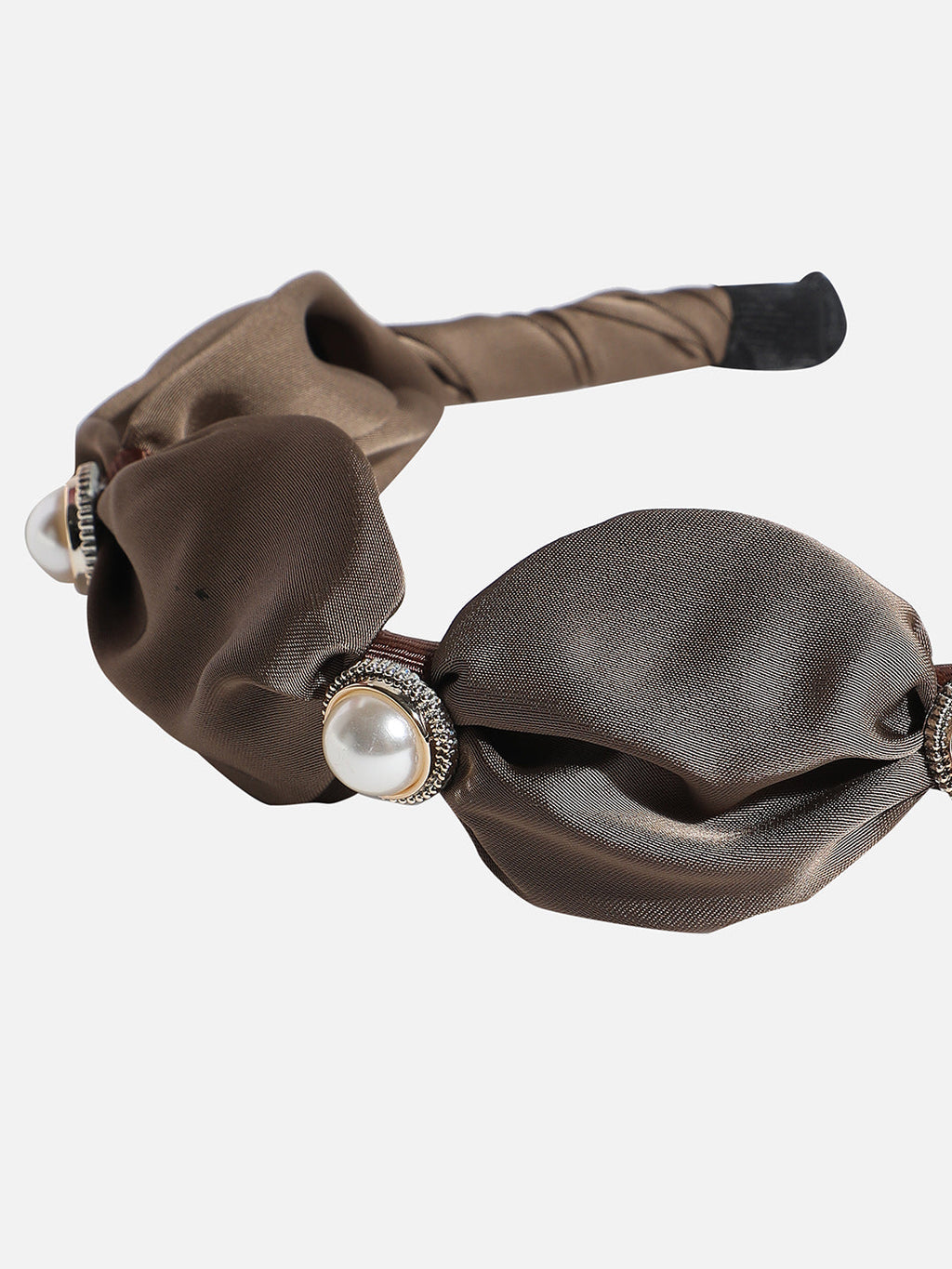 Sparkling Tresses: Adorning With An Embellished Hairband