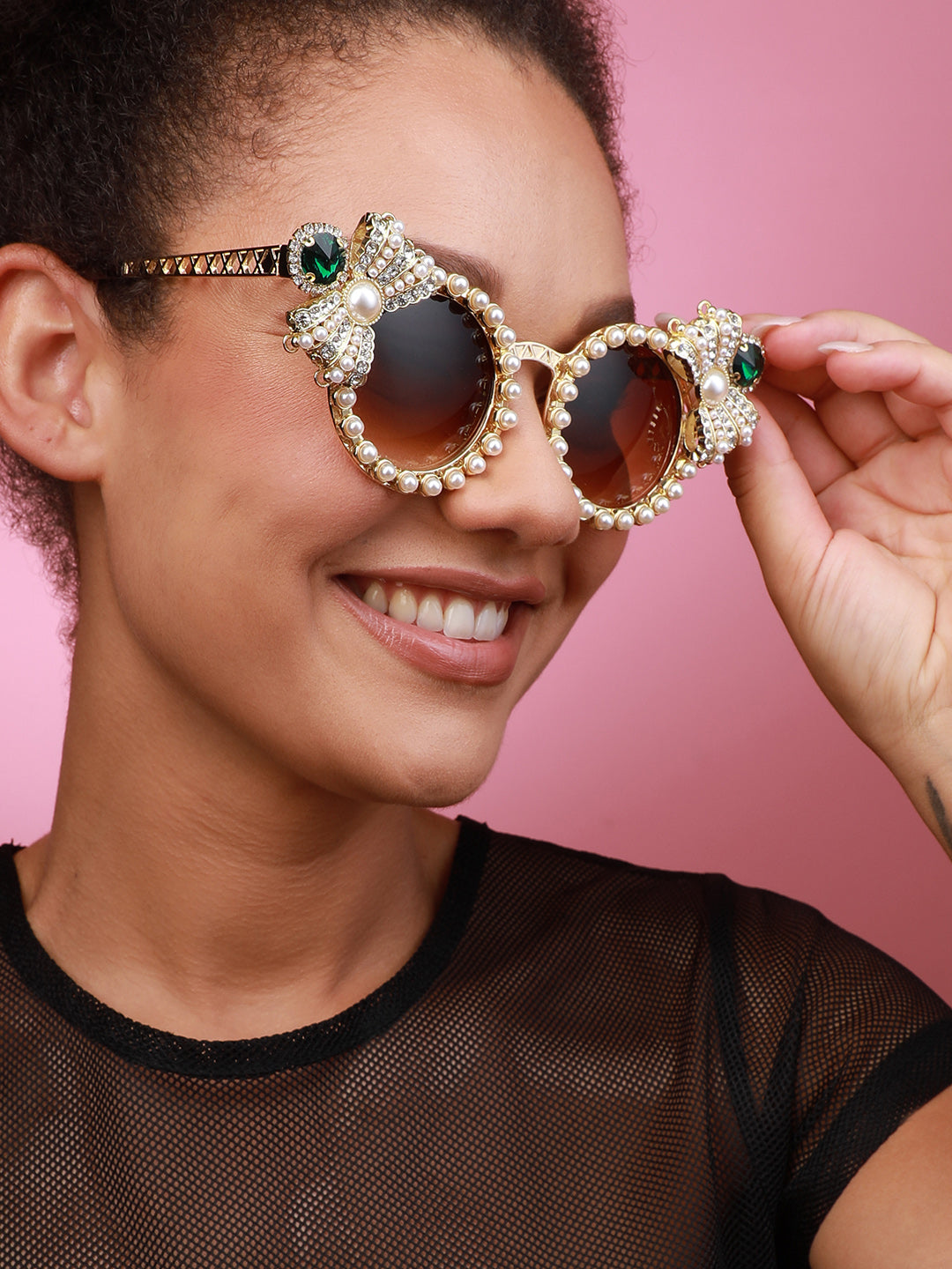 Haute Sauce Women Full Rim Embellished Round Sunglasses  display picture 2