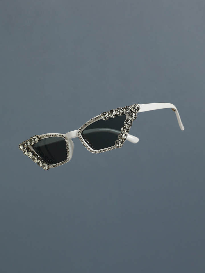 Jeweled Frames: Exquisite Sunglasses