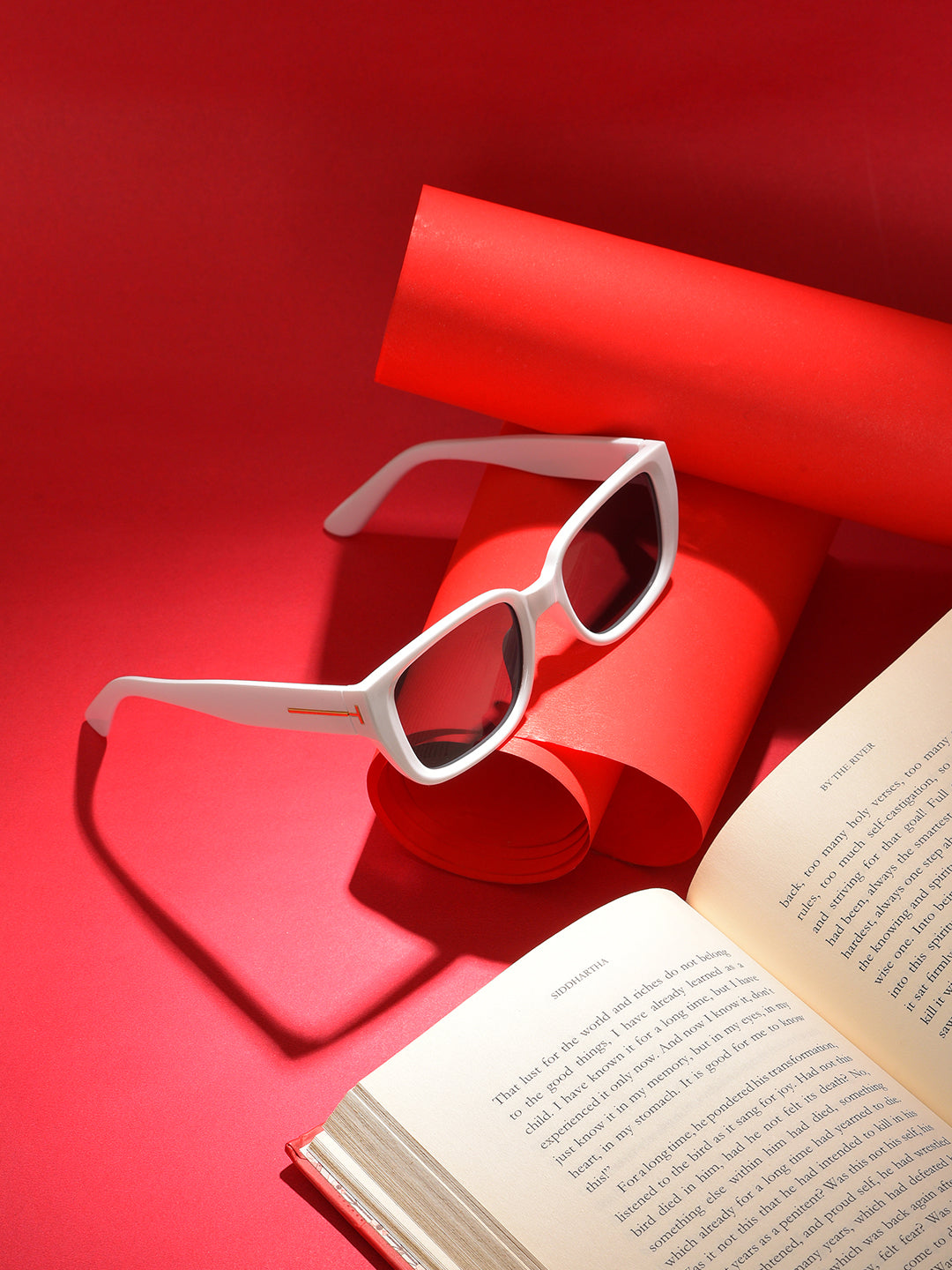 Matcha Sunglasses With Chain