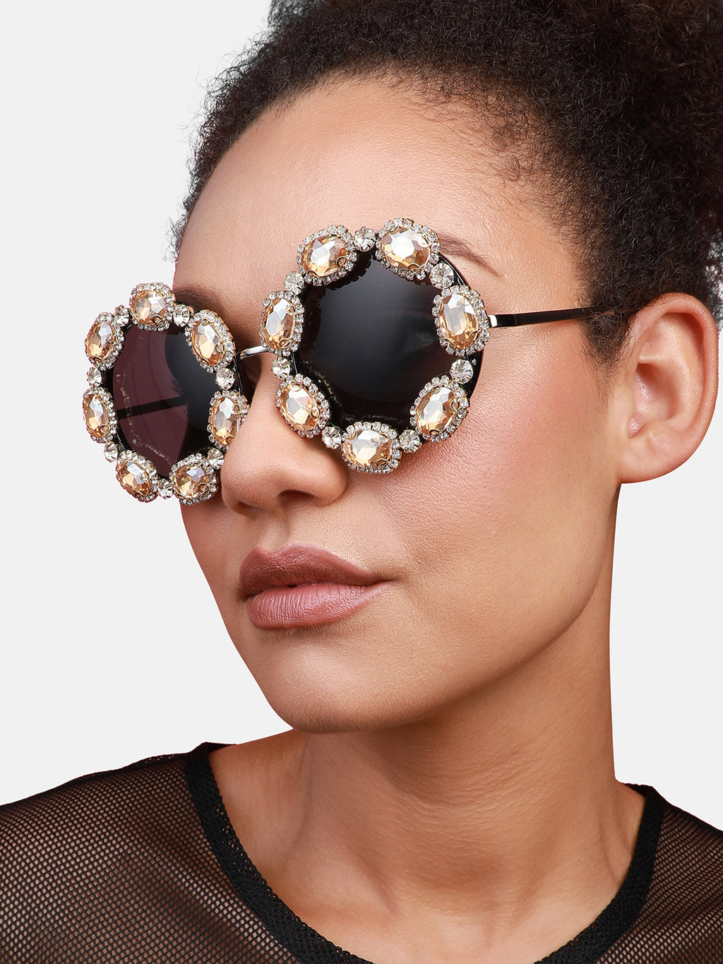 Radiant Frames: Glam Up Your Eyes