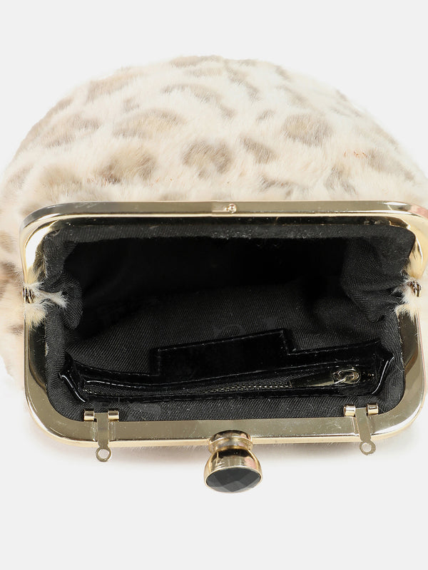Leigh Clutch
