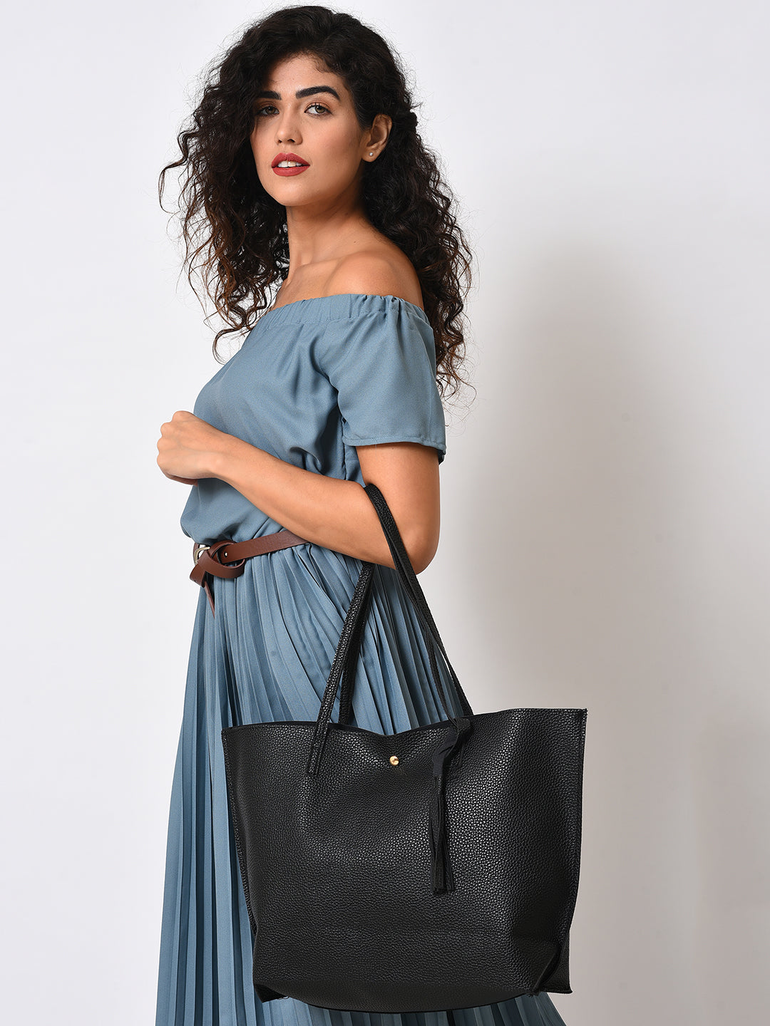 Trove Black Tote Bag