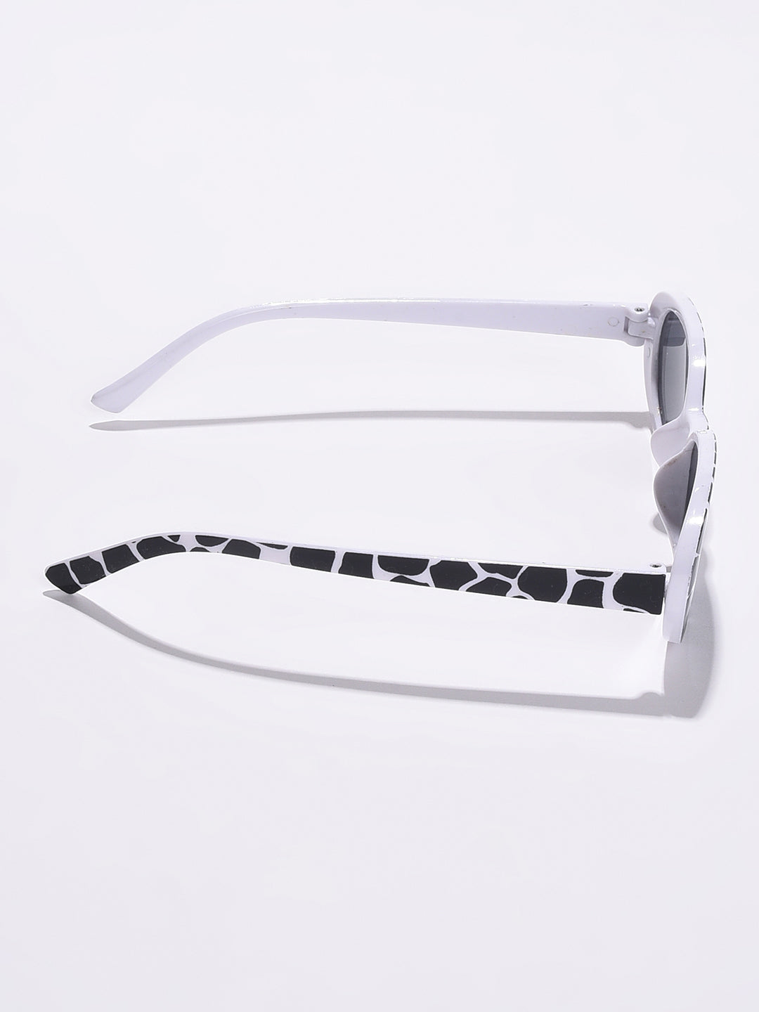 WOMEN BLACK LENS WHITE OVAL SUNGLASSES