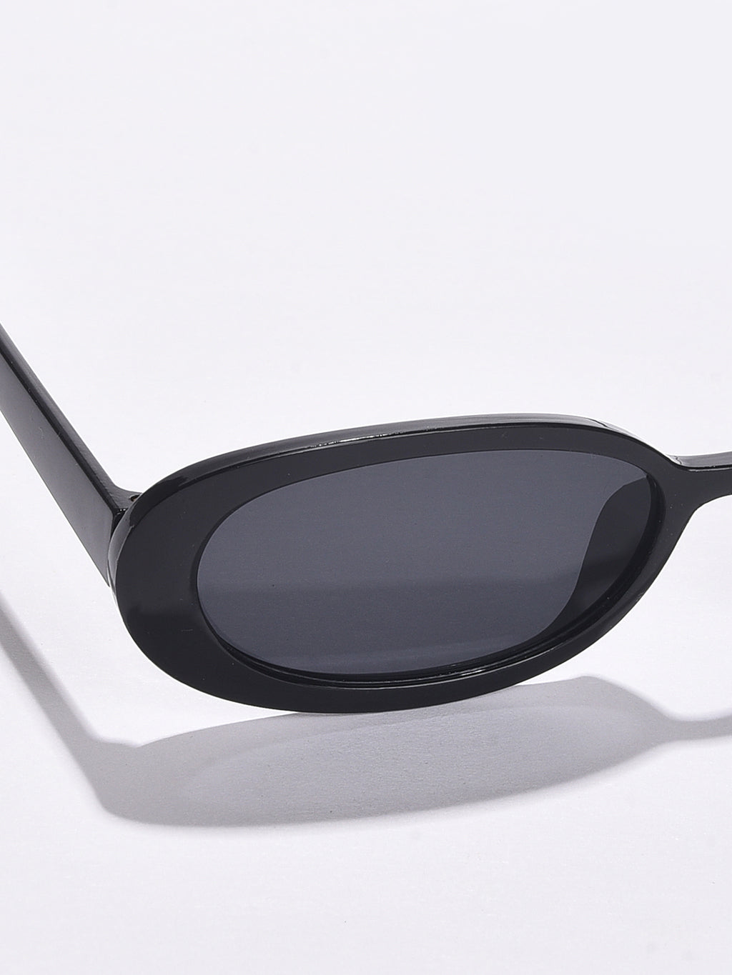 Black Lens Black Oval Sunglasses