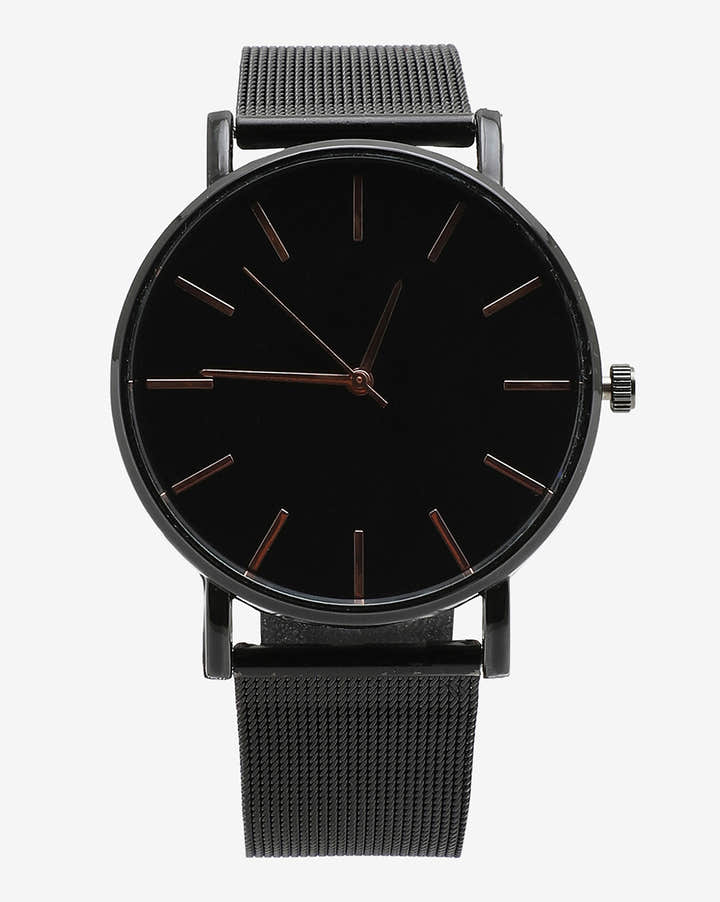 Sleek Black Analog Round Dial With Gold Hour Marker & Black Metal Strap