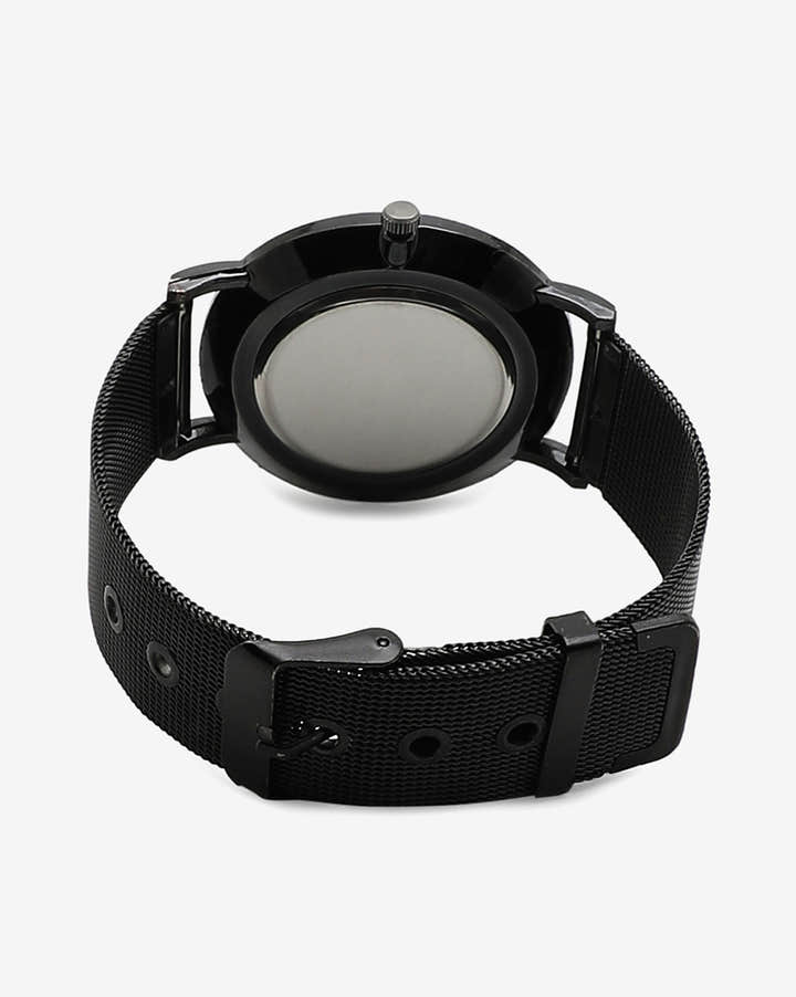 Sleek Black Analog Round Dial With Gold Hour Marker & Black Metal Strap