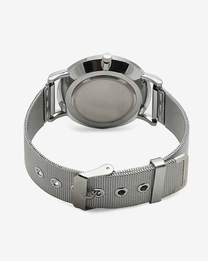 Black Analog Round Dial With Metal Mesh Strap
