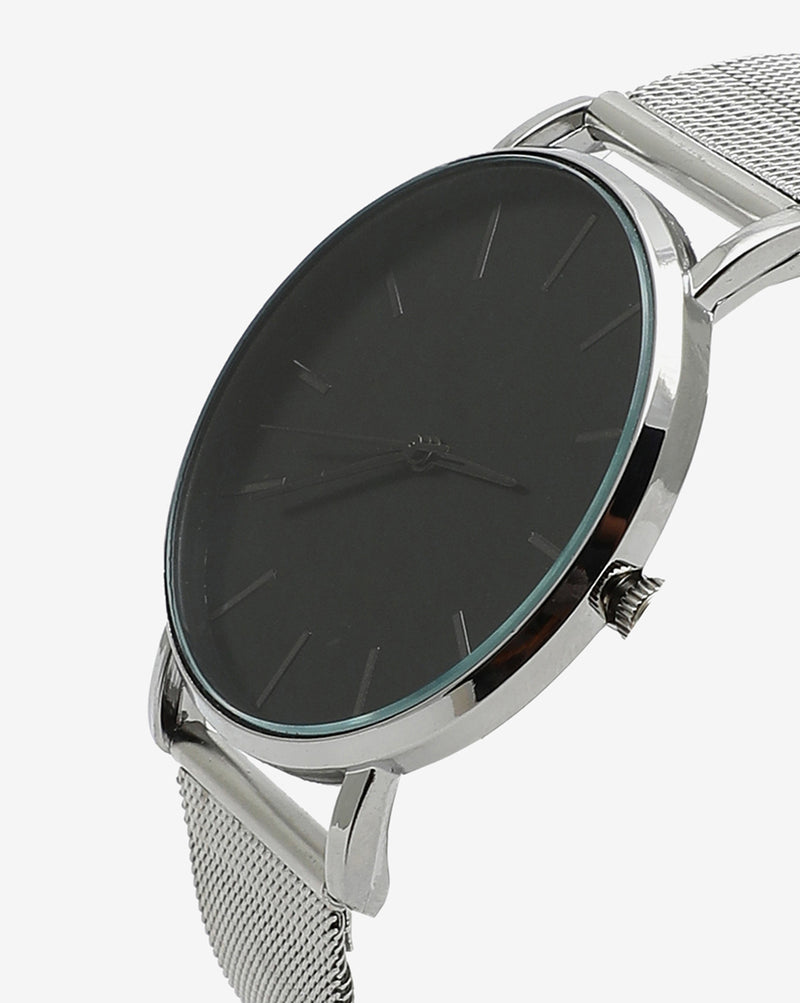 Black Analog Round Dial With Metal Mesh Strap