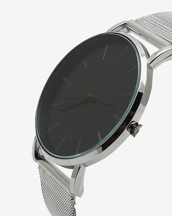 Black Analog Round Dial With Metal Mesh Strap