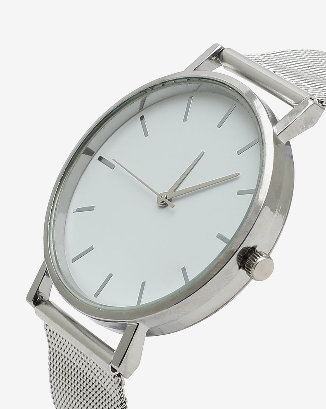 White Analog Round Dial With Silver Metal Mesh Strap