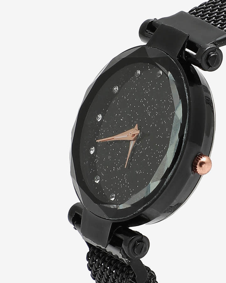 Black Analog Round Dial & Gold Hour Marker With Black Metal Mesh Strap