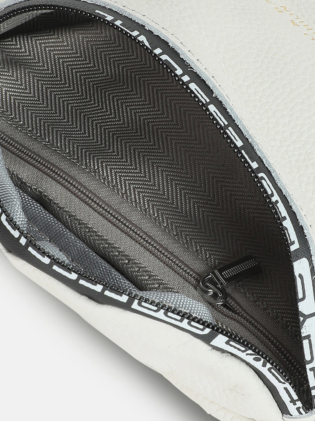 Trailblazer'S Treasure White Waist Pouch