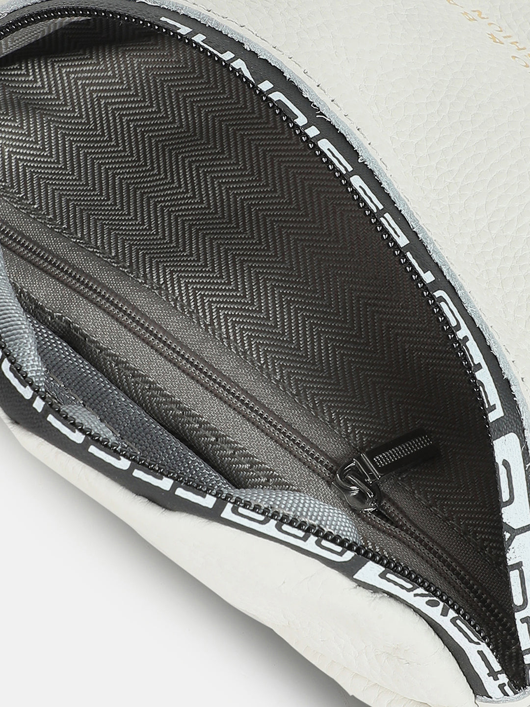 Trailblazer'S Treasure White Waist Pouch