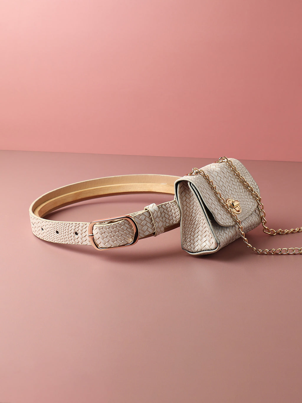 Creamy Comfort Waistã¢ Pouch