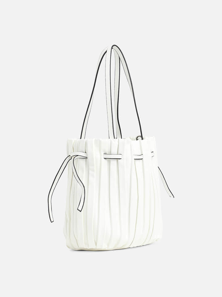Tug-And-Go White Bucket Bag