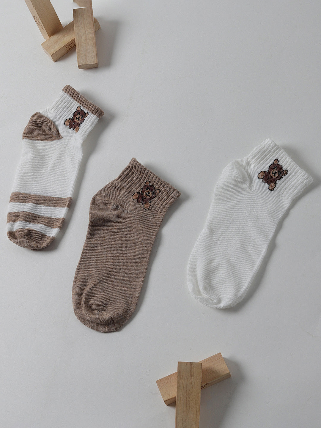 Set Of 3 Printed Ankle Length Socks