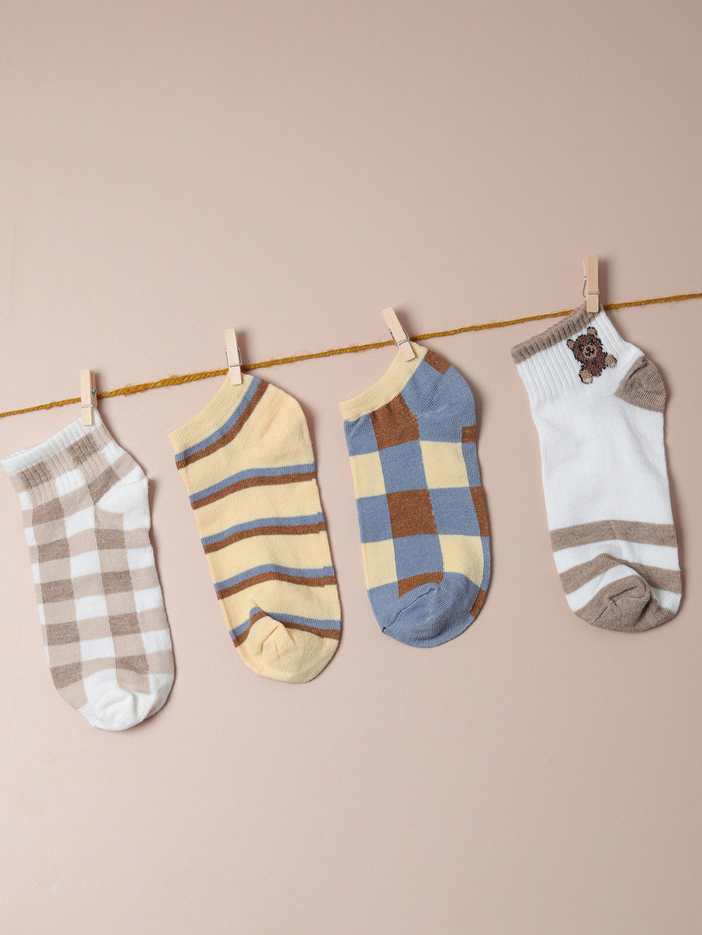 Set Of 4 Cute Ankle Length Socks