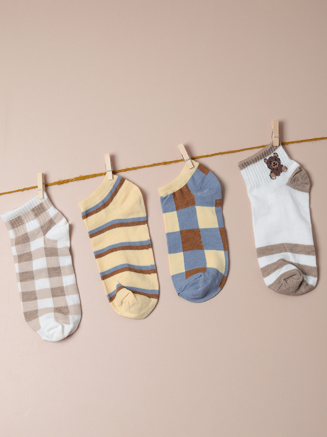 Set Of 4 Cute Ankle Length Socks
