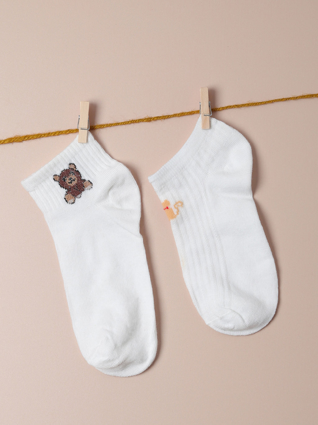 Set Of 2 White Ankle Length Socks