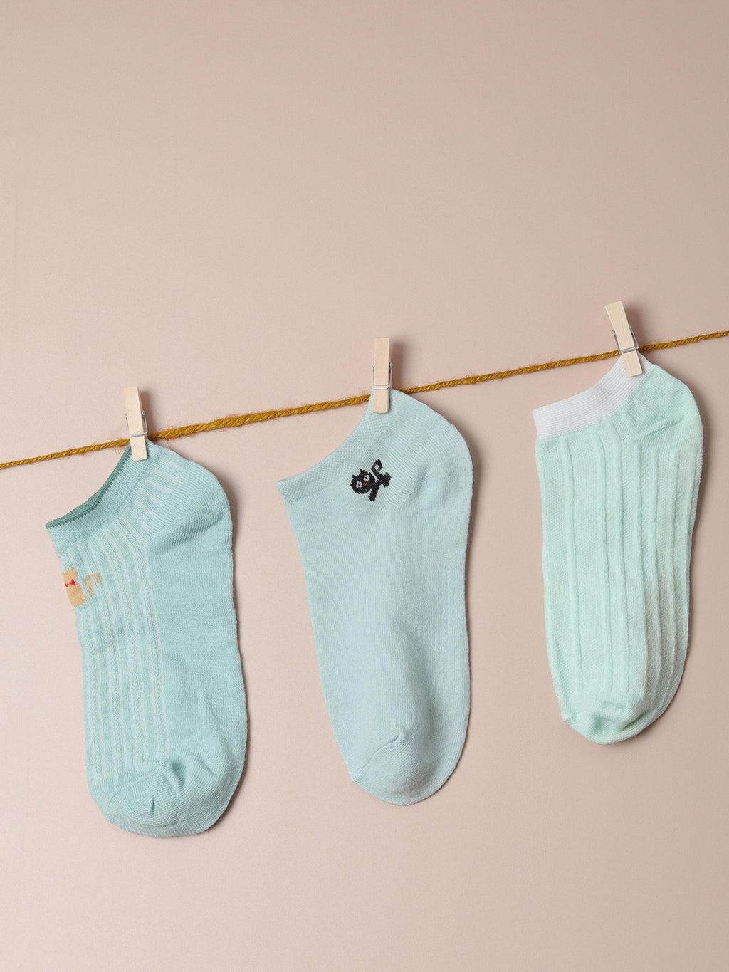 Set Of 3 Blue Ankle Length Socks