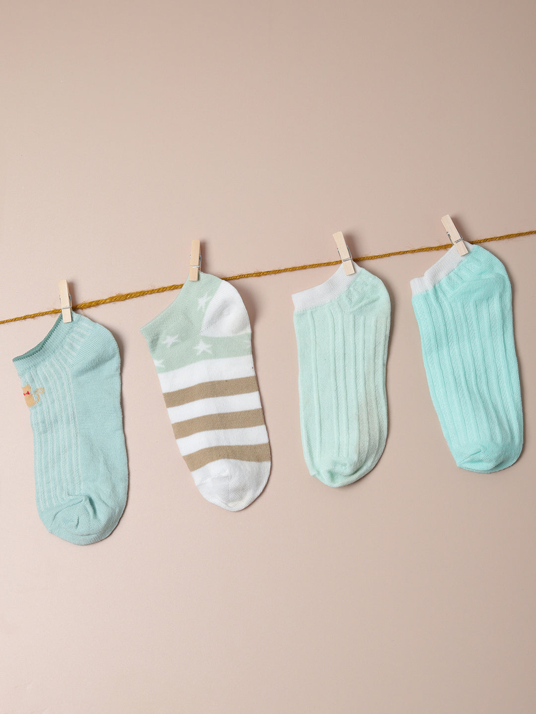 Set Of 4 Blue Ankle Legth Socks