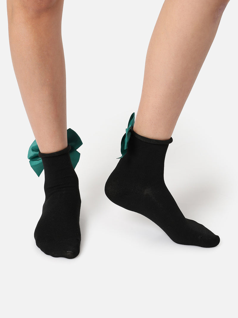 SET OF 2 BOW ANKLE LENGTH SOCKS