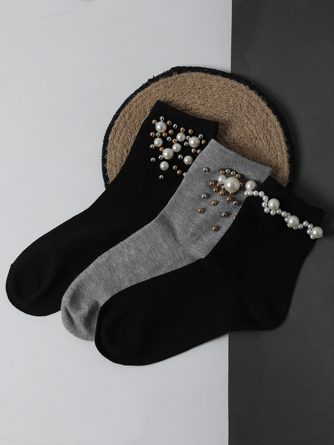 Set Of 3 Embellished Ankle Length Socks