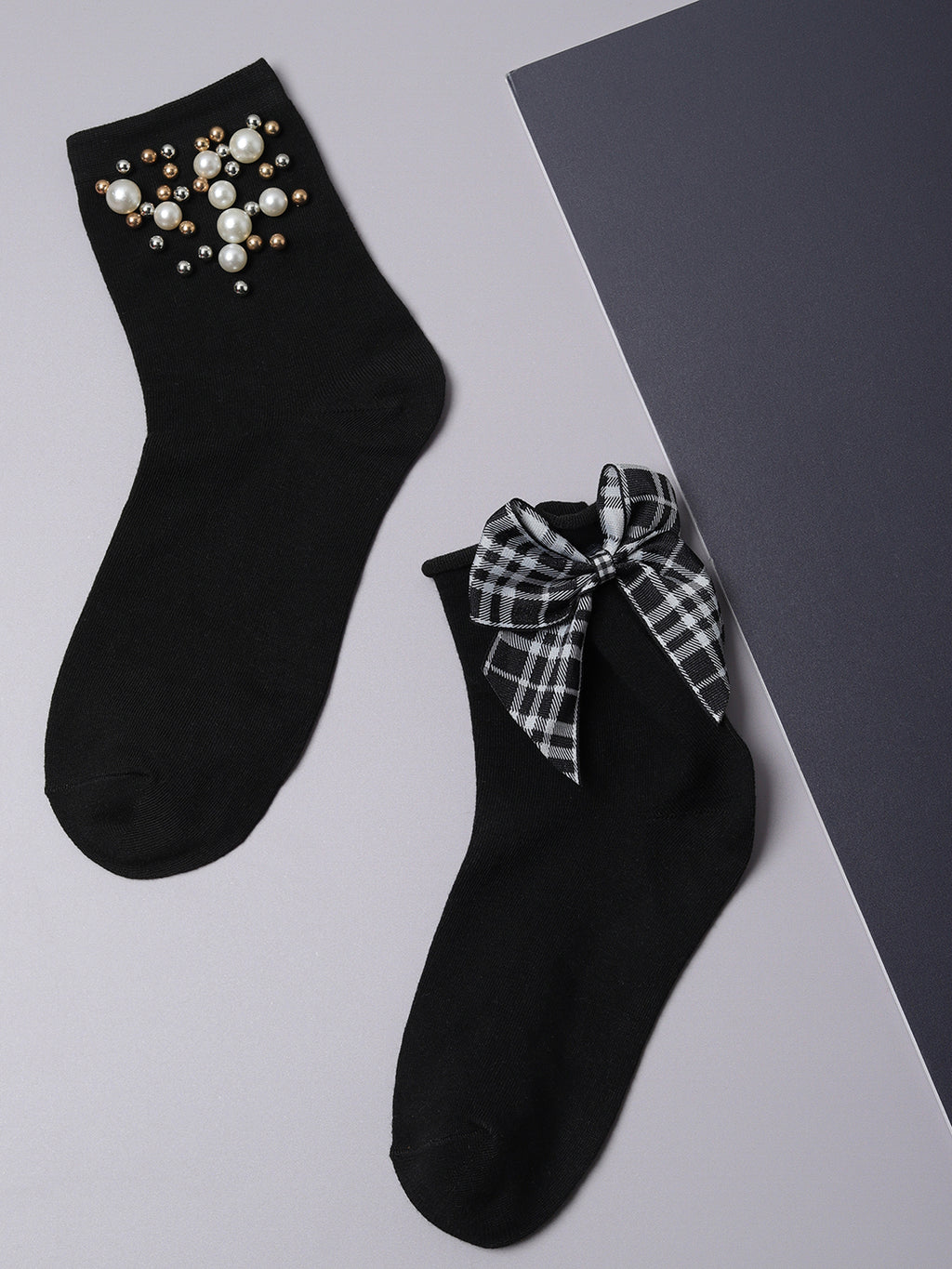 Set Of 2 Embellished Ankle Length Socks