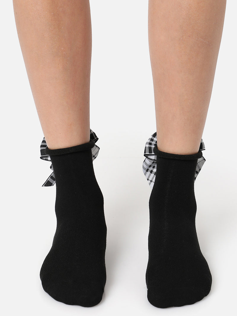 SET OF 2 BOW ANKLE LENGTH SOCKS