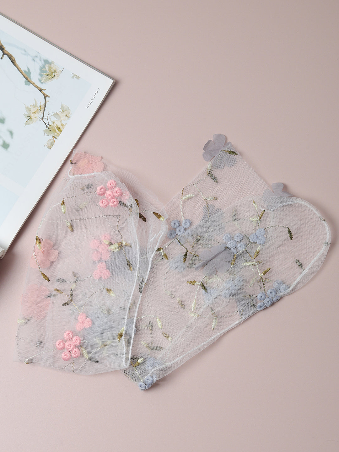 Set Of 2 Transparent Printed Ankle Length Socks