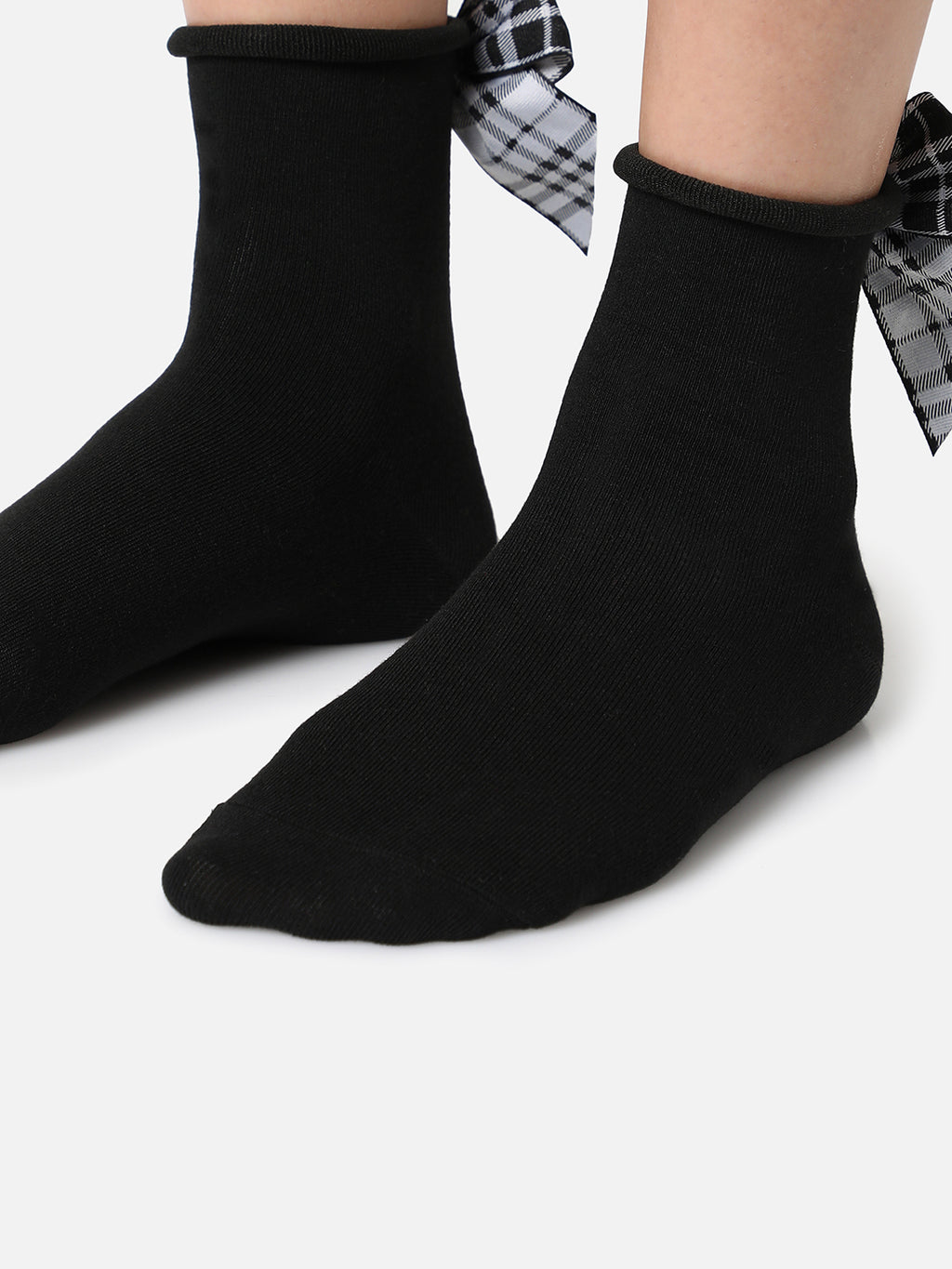 SET OF 2 COLOR BLOCKED ANKLE LENGTH SOCKS