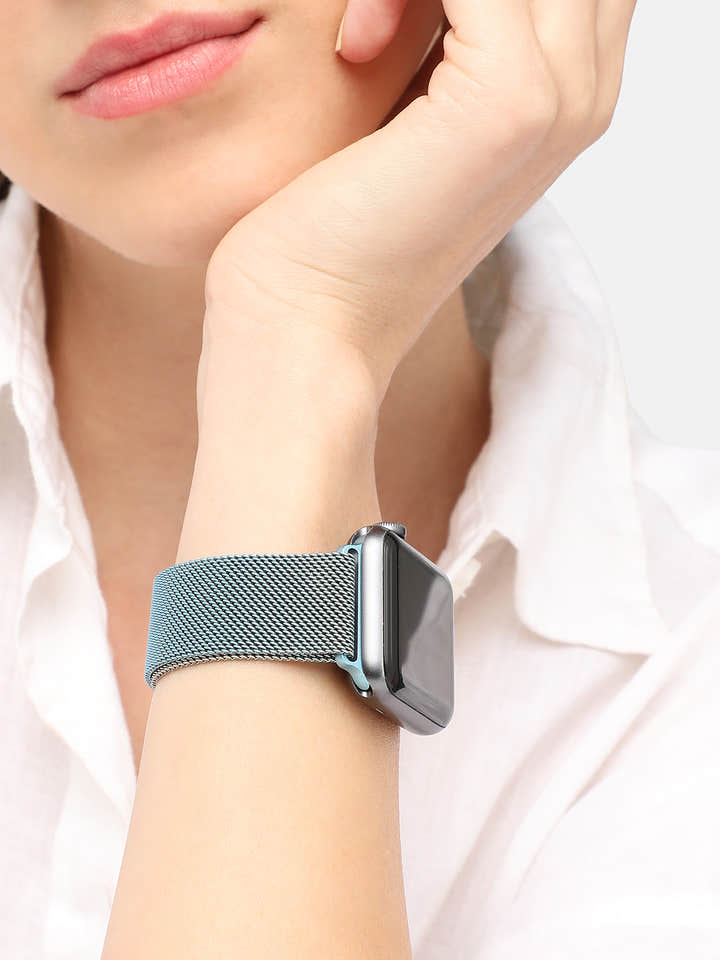 Scarlett Apple Watch Mesh Strap