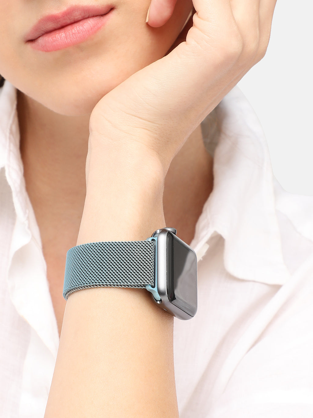Scarlett Apple Watch Mesh Strap